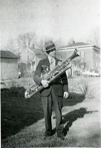 Walter Gifford with sarussophone (c.1925)